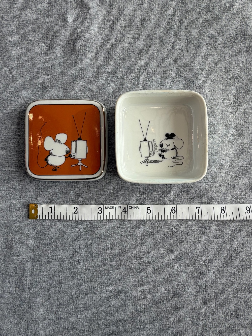 Vintage 1977 porcelain trinket box from the "The Inside Story" series by Kersten - Picture 2 of 4